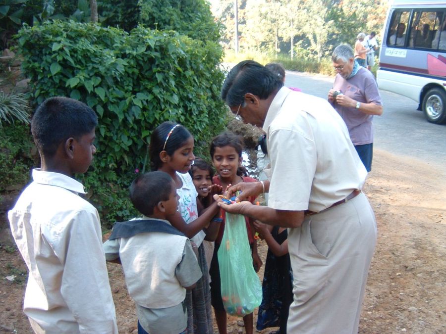 Suzanna Travels to Sri Lanka