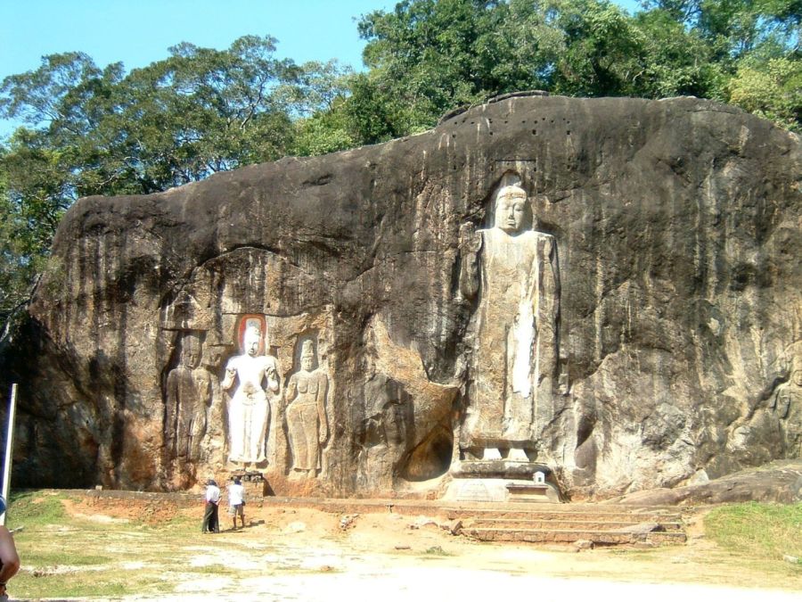 Suzanna Travels to Sri Lanka